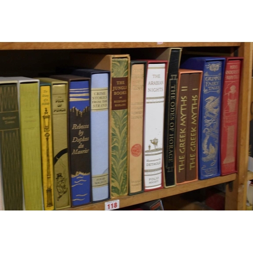 118 - FOLIO SOCIETY: collection of 31 vols, Folio Society publications in slipcase, generally in very... 