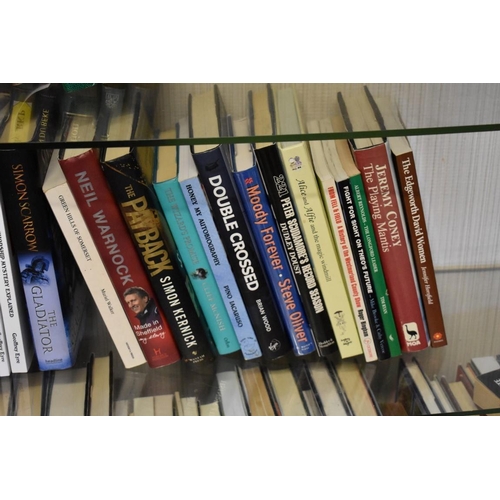 465 - SIGNED BOOKS: collection of approx 94 modern publications, hardback and paperback fiction and n... 