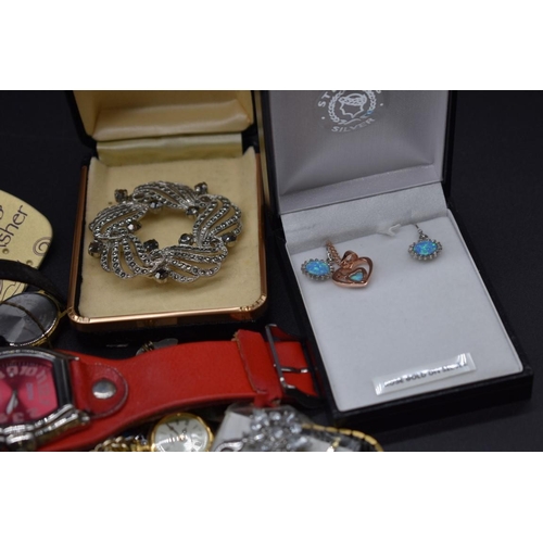 252 - A quantity of vintage costume jewellery and ladies wristwatches.