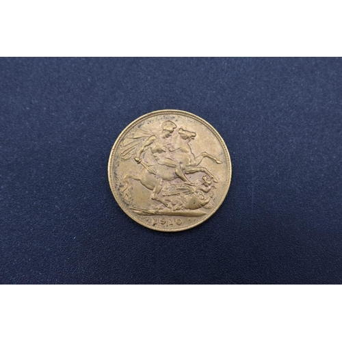 257 - Coins: an Edward VII 1910 gold sovereign.