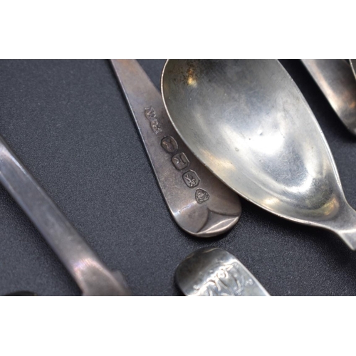 498Z - A quantity of Georgian and Victorian silver condiment spoons, to include Scottish and Irish examples... 