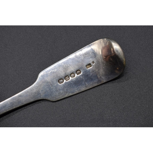 499W - A George III silver fiddle pattern fish slice, by Thomas Freeth, London 1808, 30cm, 127g.... 