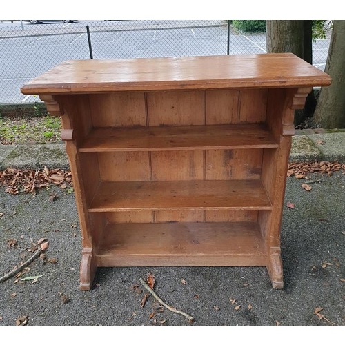 1080a - An interesting Victorian pine open cabinet, in the ecclesiastical style.