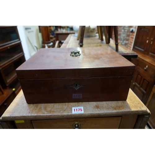 1236 - A Victorian rosewood casket, 25cm wide; together with another George III mahogany octagonal casket, ... 