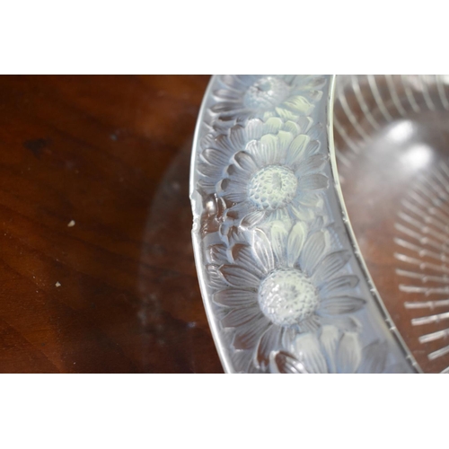 1406 - A large Lalique 'Marguerites' pattern clear and frosted glass circular bowl, 36cm diameter; together... 