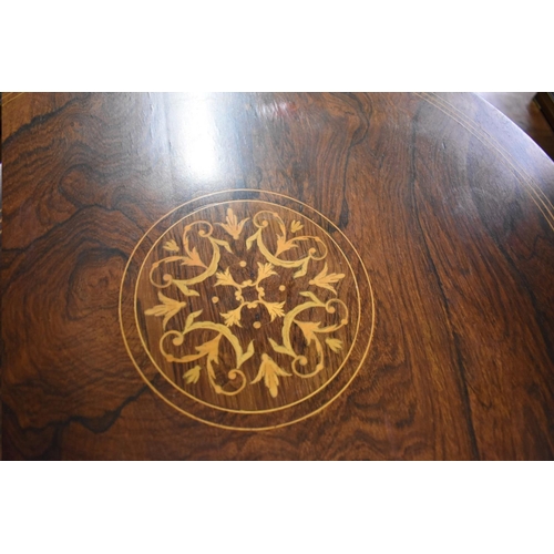 1414 - A late Victorian rosewood and inlaid circular occasional table, 61cm diameter. ... 