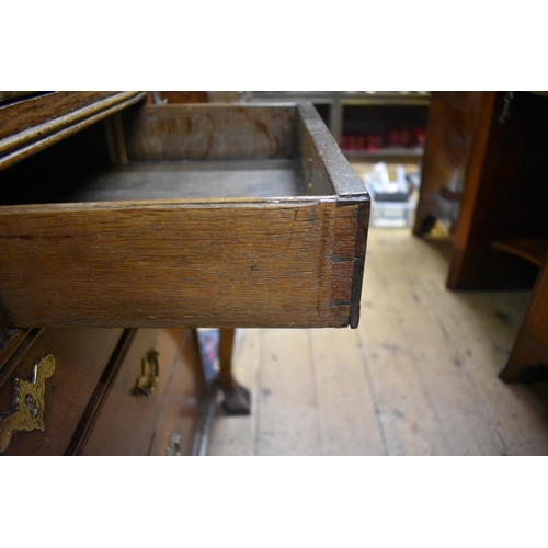 1420 - An 18th century oak bureau, 91cm wide.