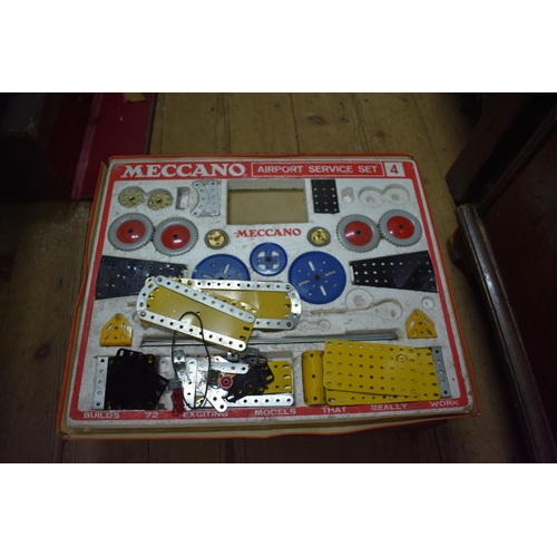 1431 - A Meccano 'Airport Service Set', (incomplete); together with a further quantity of Meccano.  &n... 