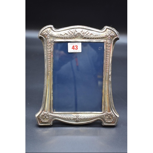 43 - Two silver photograph frames, by Carrs of Sheffield Ltd, Sheffield 1992/3, each 24cm high.... 