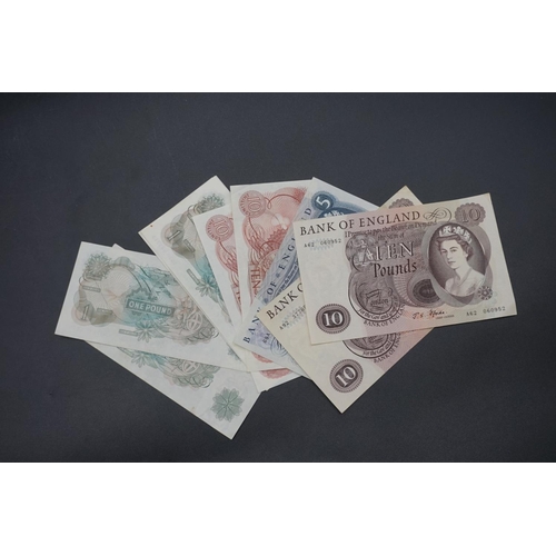 448 - Bank Notes: Bank of England a group of John Standish Fforde bank notes, comprising: two ten pound no... 