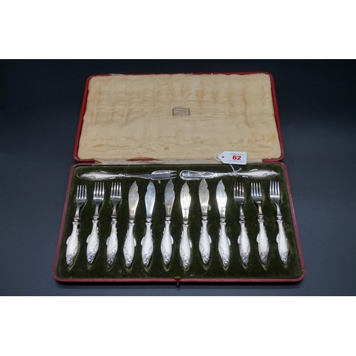 69 - A cased set of six Dutch 90 silver plated coffee spoons, by Gero Zilvium, 93g.