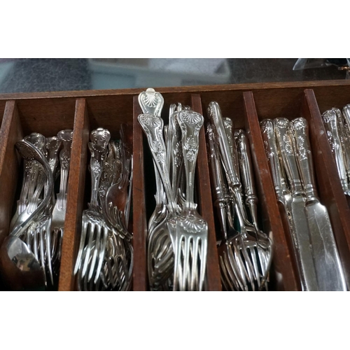 72 - A canteen of EPNS Kings pattern cutlery for twelve, by Harrods Ltd, (incomplete); together with a qu... 