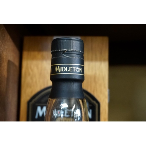 120 - A 70cl bottle of Midleton 'Very Rare' Irish whiskey, bottled in 1997, bottle no. 013005, in oak pres... 