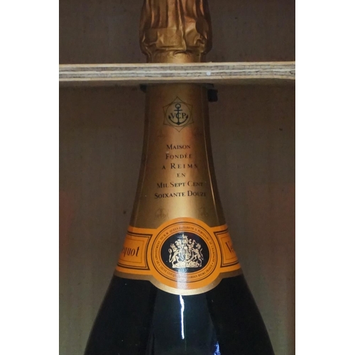 140 - A 3 litre jeroboam bottle of Veuve Clicquot Ponsardin NV champagne, in owc.