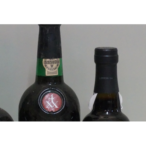 160 - Four bottles of port, comprising: a 70cl Taylor's Special Tawny; a 75cl Cockburn's Cadima; a 75cl Co... 