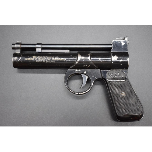 1721 - A Webley & Scott Junior Mk11 .177 calibre air pistol, with sliding top catch.