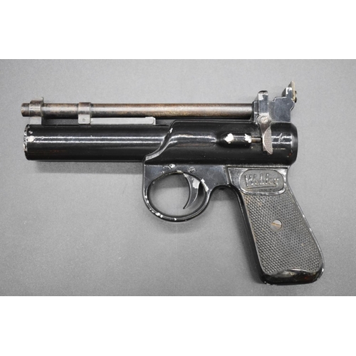 1722 - A Webley Junior Mk11 .177 calibre air pistol, with stirrup top catch.