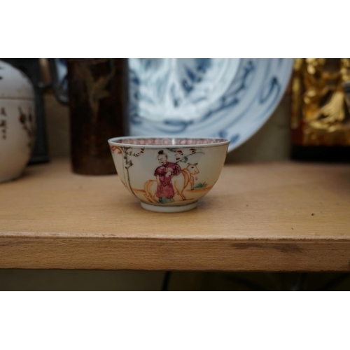 1101 - A mixed group of Oriental items, to include a Chinese carved and pierced giltwood panel, 49 x 17cm. ... 