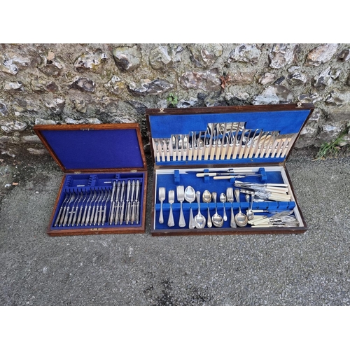 1091 - Two part canteens of silver plated cutlery. 