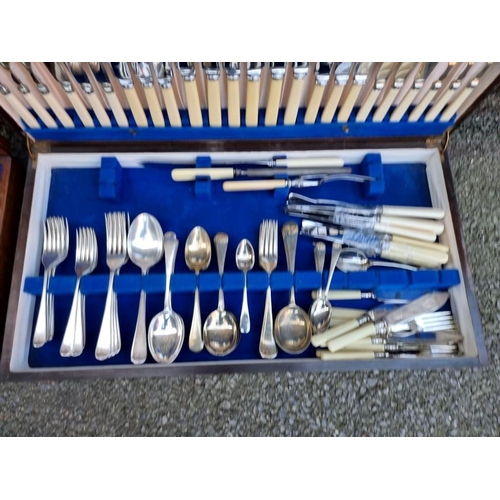 1091 - Two part canteens of silver plated cutlery. 