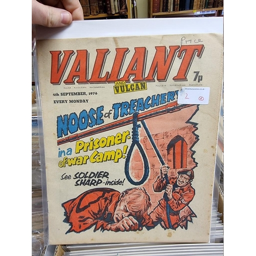 330 - VALIANT: collection of approx 137 issues, Valiant and TV21 comic, early 1970s period, generally in g... 