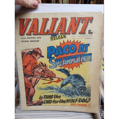 330 - VALIANT: collection of approx 137 issues, Valiant and TV21 comic, early 1970s period, generally in g... 