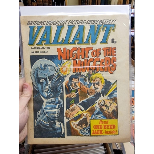 330 - VALIANT: collection of approx 137 issues, Valiant and TV21 comic, early 1970s period, generally in g... 