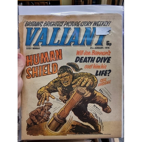 330 - VALIANT: collection of approx 137 issues, Valiant and TV21 comic, early 1970s period, generally in g... 