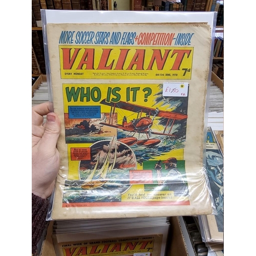 330 - VALIANT: collection of approx 137 issues, Valiant and TV21 comic, early 1970s period, generally in g... 