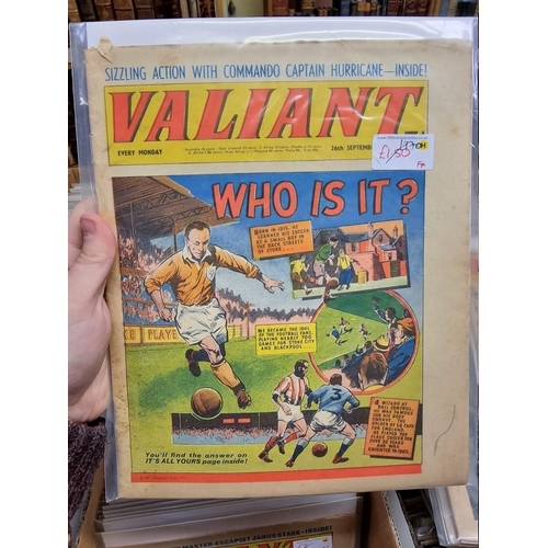 330 - VALIANT: collection of approx 137 issues, Valiant and TV21 comic, early 1970s period, generally in g... 