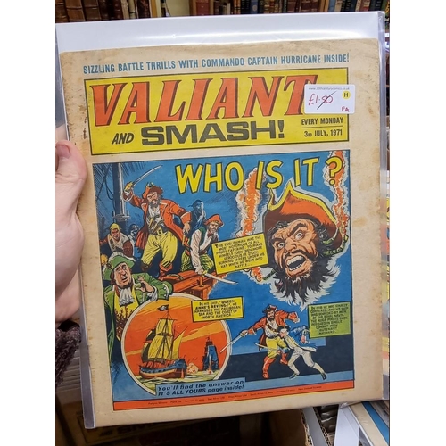 330 - VALIANT: collection of approx 137 issues, Valiant and TV21 comic, early 1970s period, generally in g... 