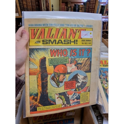 330 - VALIANT: collection of approx 137 issues, Valiant and TV21 comic, early 1970s period, generally in g... 