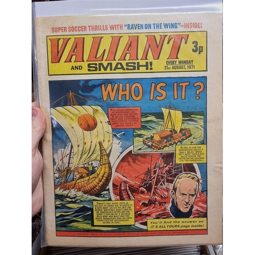 330 - VALIANT: collection of approx 137 issues, Valiant and TV21 comic, early 1970s period, generally in g... 