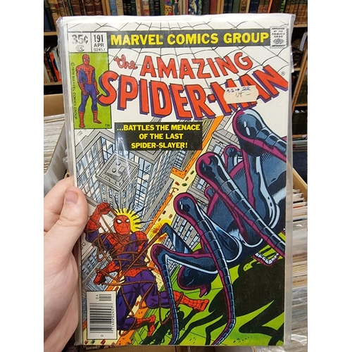 334 - SPIDERMAN: collection of approx 150+ mixed comics, to include a quantity of 'The Amazing Spider... 