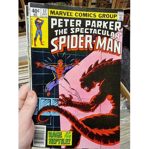 334 - SPIDERMAN: collection of approx 150+ mixed comics, to include a quantity of 'The Amazing Spider... 