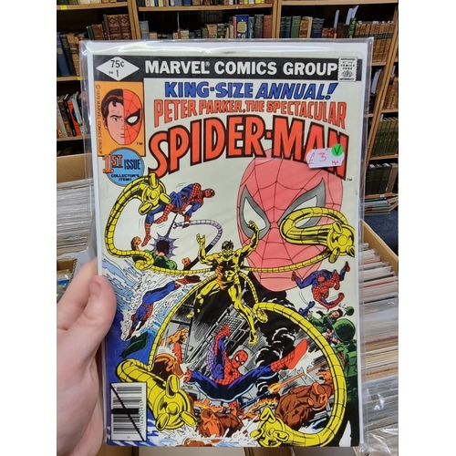 334 - SPIDERMAN: collection of approx 150+ mixed comics, to include a quantity of 'The Amazing Spider... 