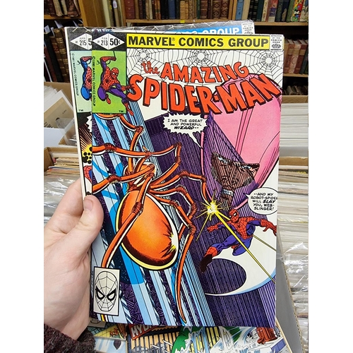 334 - SPIDERMAN: collection of approx 150+ mixed comics, to include a quantity of 'The Amazing Spider... 