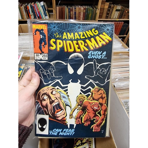 334 - SPIDERMAN: collection of approx 150+ mixed comics, to include a quantity of 'The Amazing Spider... 