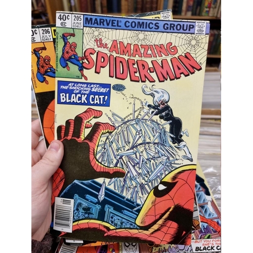 334 - SPIDERMAN: collection of approx 150+ mixed comics, to include a quantity of 'The Amazing Spider... 