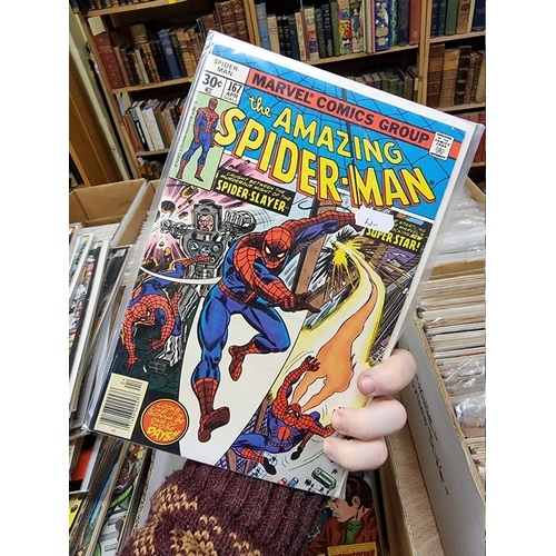 334 - SPIDERMAN: collection of approx 150+ mixed comics, to include a quantity of 'The Amazing Spider... 