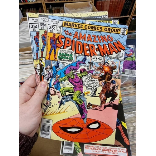 334 - SPIDERMAN: collection of approx 150+ mixed comics, to include a quantity of 'The Amazing Spider... 