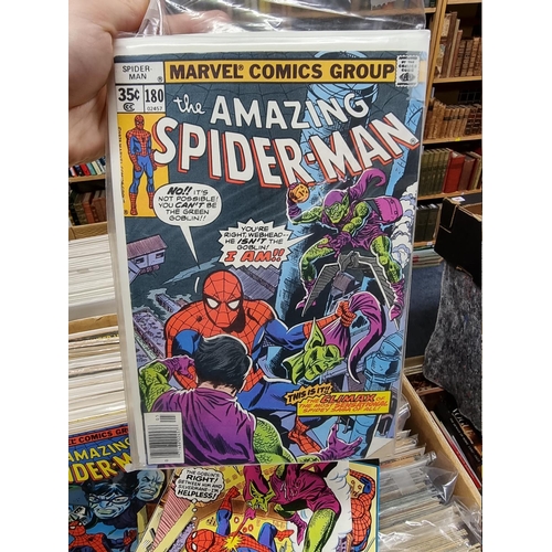 334 - SPIDERMAN: collection of approx 150+ mixed comics, to include a quantity of 'The Amazing Spider... 