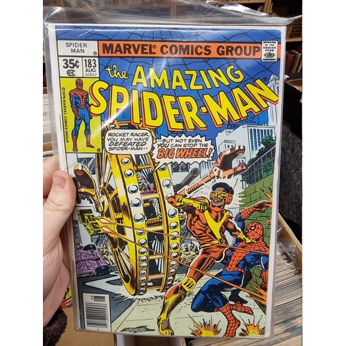 334 - SPIDERMAN: collection of approx 150+ mixed comics, to include a quantity of 'The Amazing Spider... 