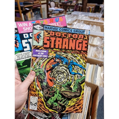 335 - SWAMP THING/DOCTOR STRANGE: collection of approx 218 mixed issues, largely 1970s-80s period, ge... 