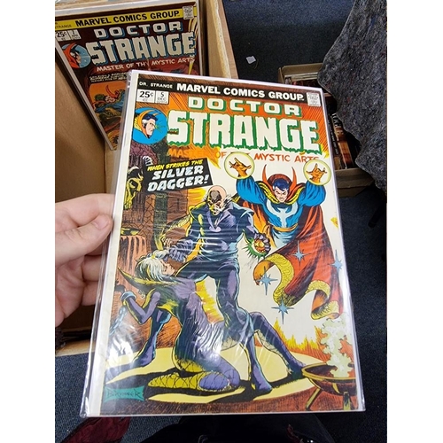 335 - SWAMP THING/DOCTOR STRANGE: collection of approx 218 mixed issues, largely 1970s-80s period, ge... 