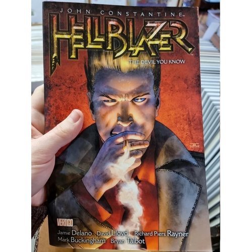 342 - HELLBOY & HELLBLAZER: 24 annuals pub. Dark Horse Books, hardback and softcover, 8vo, VG. (O... 