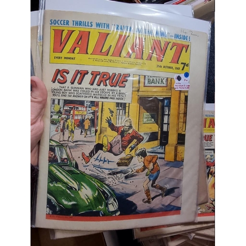 343 - VALIANT: collection of approx 115 issues, 1966-1970, generally in good condition.