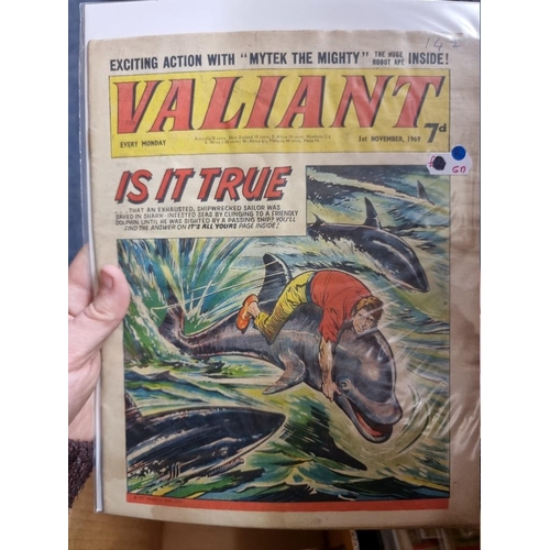 343 - VALIANT: collection of approx 115 issues, 1966-1970, generally in good condition.