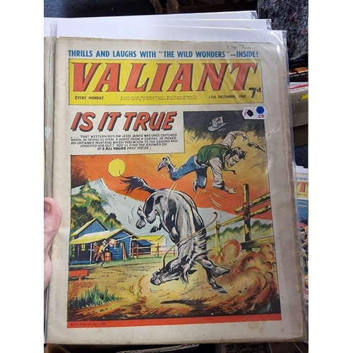 343 - VALIANT: collection of approx 115 issues, 1966-1970, generally in good condition.