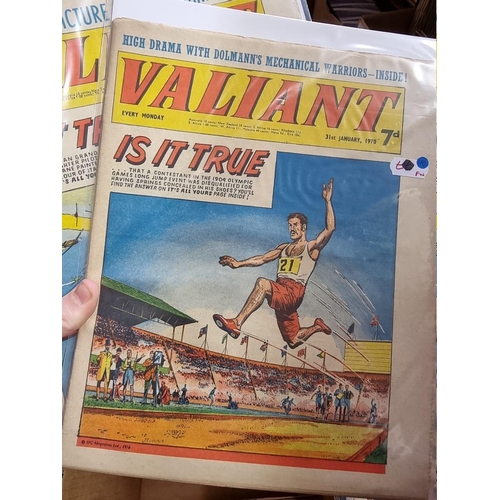 343 - VALIANT: collection of approx 115 issues, 1966-1970, generally in good condition.